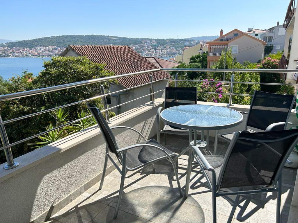 Apartments Oklopcic Trogir Ngoại thất bức ảnh